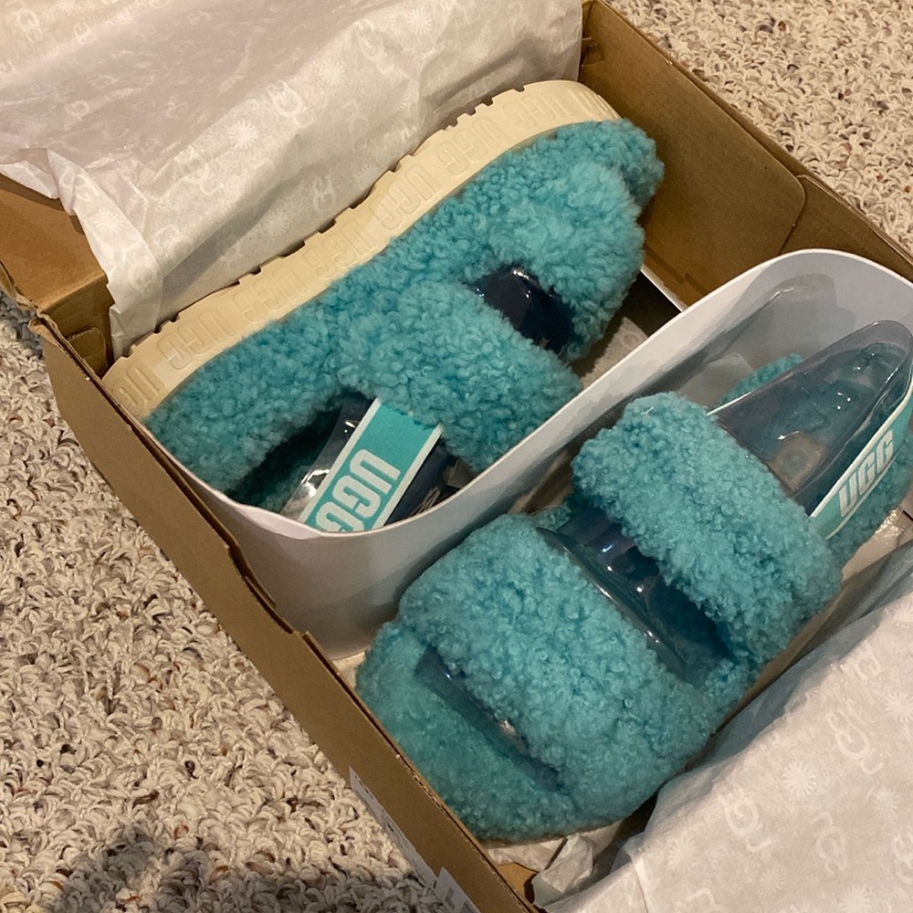 NEW UGG slippers - Fluffita in the color teal!
